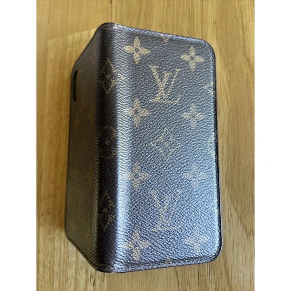Authentic Louis Vuitton Monogram Folio iPhone 7 Case Brown Ships from USA EUC‎